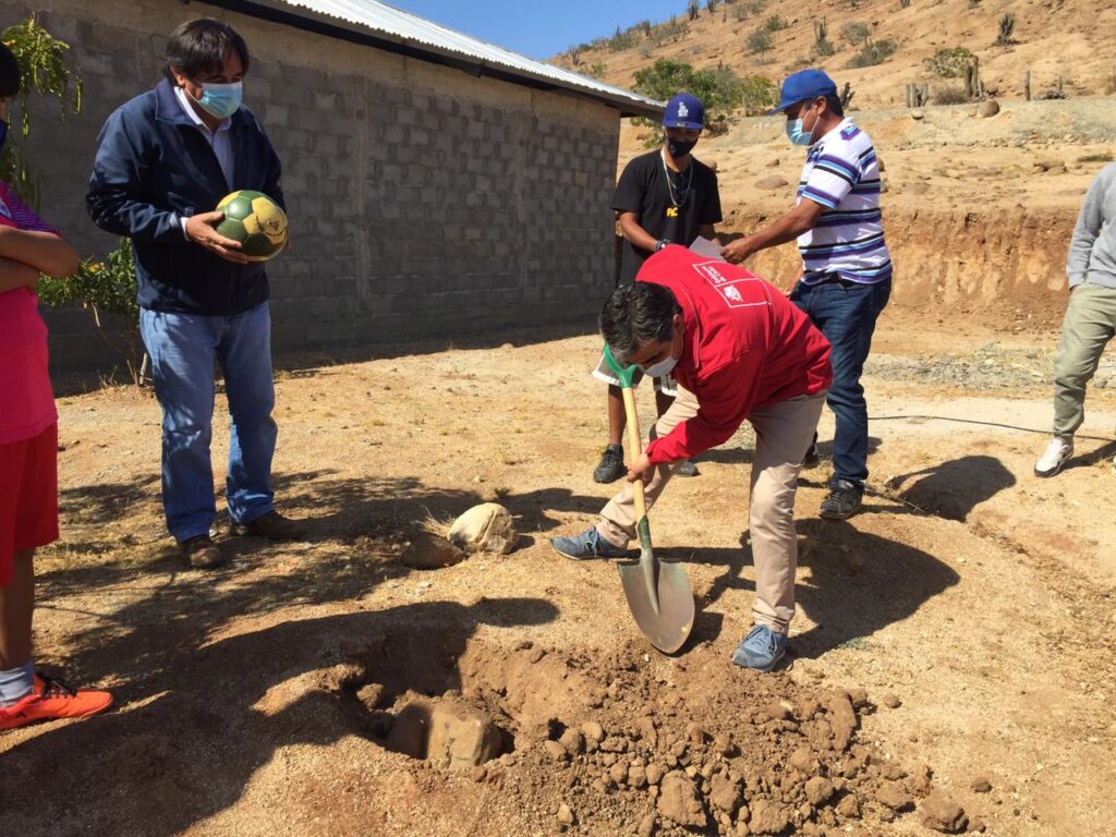 Vecinos de sector Carquindaño contarán con nueva Multicancha
