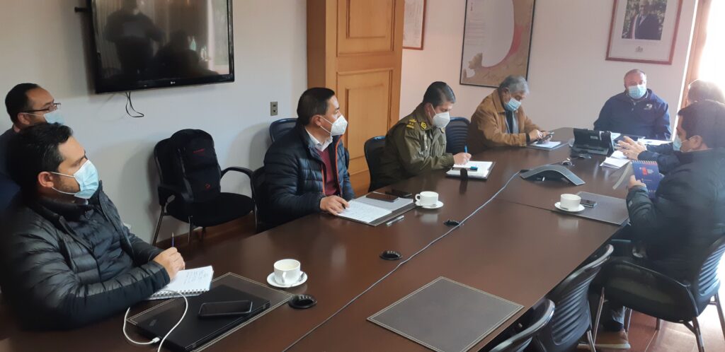 Comité de Operaciones de Emergencias se reúne para revisar los informes de Sernageomin sobre el terreno donde ocurrió el accidente minero Ovalle