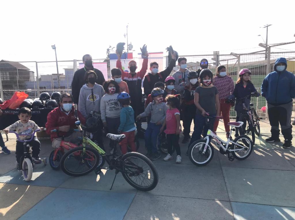 Taller de Ciclismo aventura “Los Espartanos” vuelve a las pistas en la parte alta de Coquimbo.