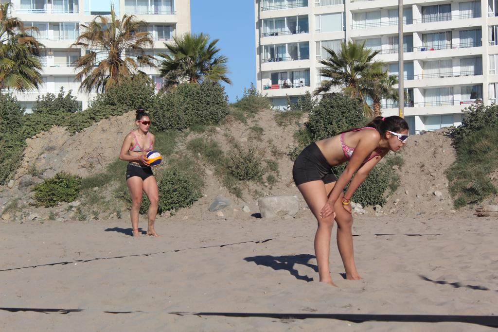 Coquimbo asoma como polo de desarrollo del Voley Playa Damas.