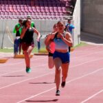 UNA VEZ MÁS EL ATLETISMO ESCOLAR BRILLÓ EN LA PORTADA.