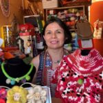 ¡Con hilos y lanas! Emprendedora comercializa tejidos y artesanías en Illapel