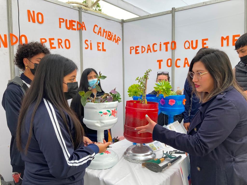 Conmemoran 80 años de la educación técnico profesional con Feria Regional “El Mundo TP Haciendo Comunidad”