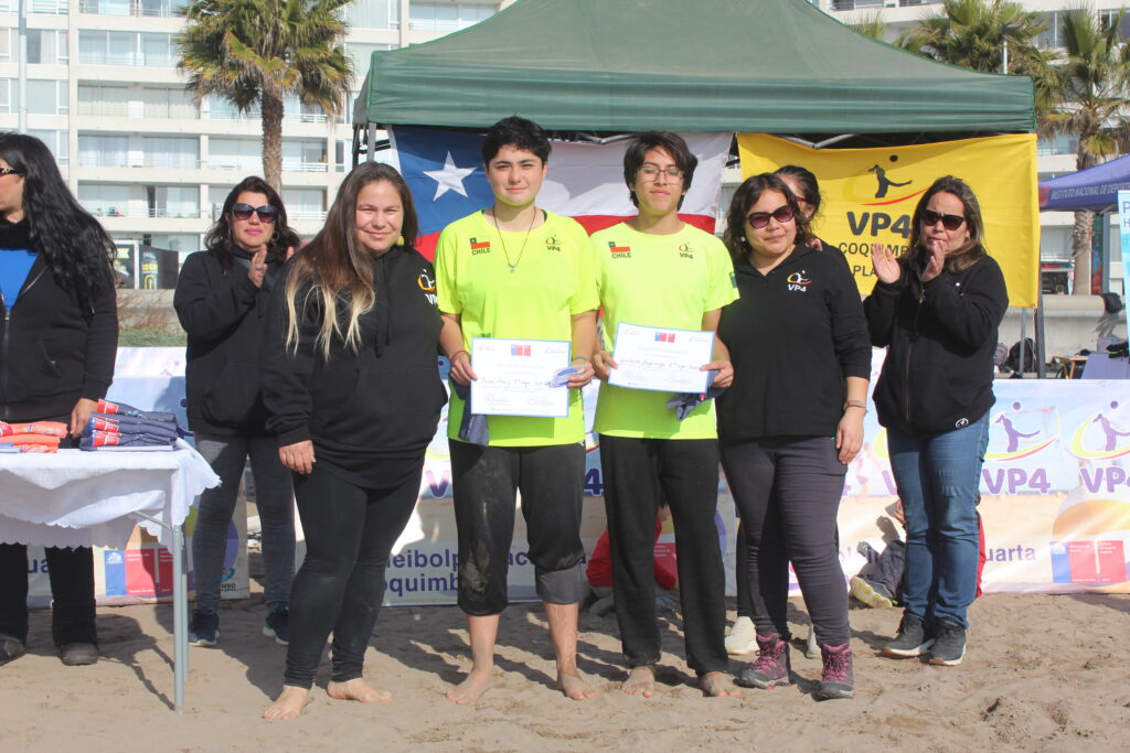 Exitoso torneo de voleibol playa se realizó en la  Avenida Costanera