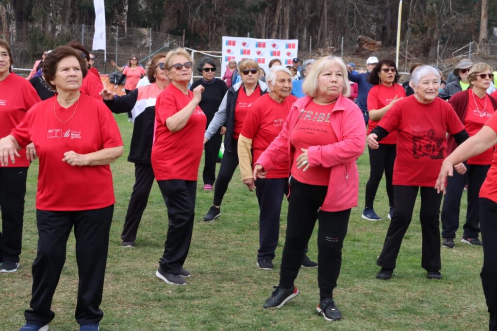 Personas Mayores dieron la bienvenida al mes de Agosto con deporte 